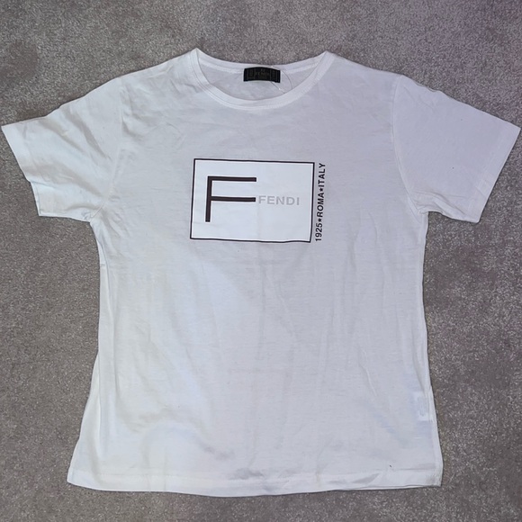 Fendi T Shirt NWOT - Picture 1 of 3